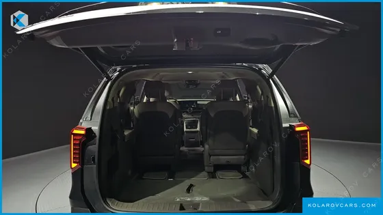 KIA CARNIVAL GASOLINE 9-SEATER GRAVITY