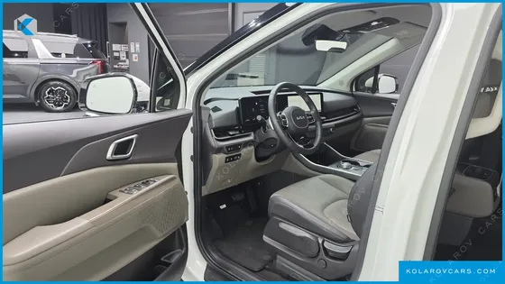 KIA CARNIVAL DIESEL 9-SEATER PRESTIGE