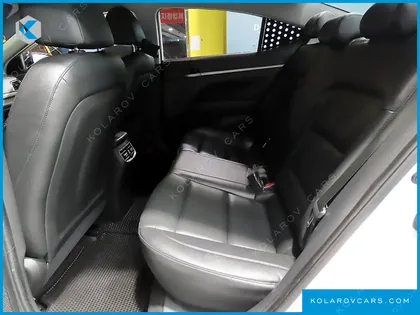 HYUNDAI ELANTRA (AVANTE) 1.6 GDI SMART