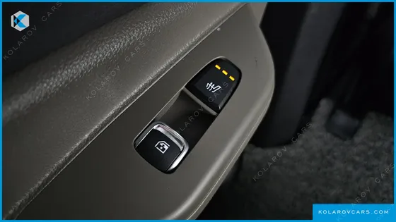 KIA CARNIVAL DIESEL 9-SEATER NOBLESSE