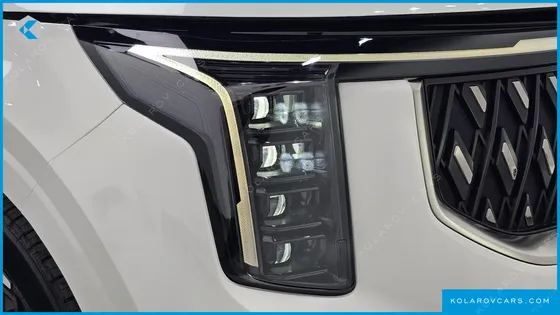 KIA CARNIVAL DIESEL 9-SEATER NOBLESSE