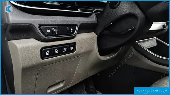 KIA CARNIVAL DIESEL 9-SEATER NOBLESSE