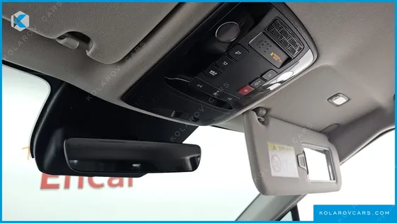 KIA CARNIVAL DIESEL 9-SEATER NOBLESSE