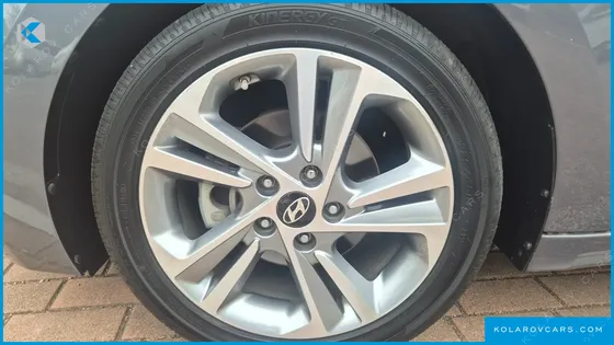 HYUNDAI ELANTRA (AVANTE) 1.6 GDI VALUE PLUS
