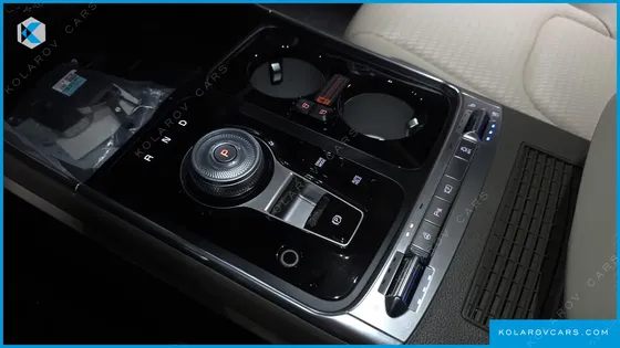 KIA CARNIVAL HEV 9-SEATER HI-LIMOUSINE