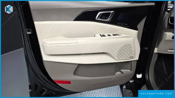 KIA CARNIVAL HEV 9-SEATER HI-LIMOUSINE