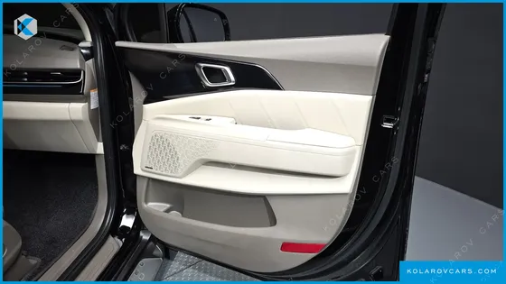 KIA CARNIVAL HEV 9-SEATER HI-LIMOUSINE