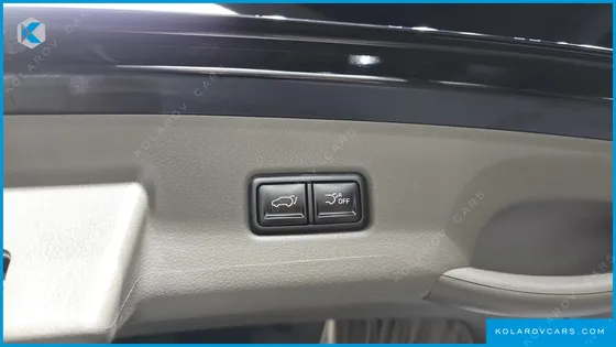 KIA CARNIVAL HEV 9-SEATER HI-LIMOUSINE