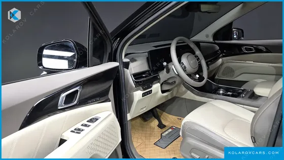 KIA CARNIVAL DIESEL 9-SEATER SIGNATURE
