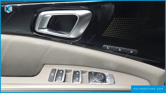 KIA CARNIVAL HEV 7SEATER SIGNATURE