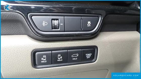 KIA CARNIVAL HEV 7SEATER SIGNATURE
