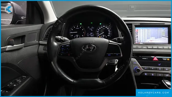 HYUNDAI ELANTRA (AVANTE) 1.6 GDI SMART