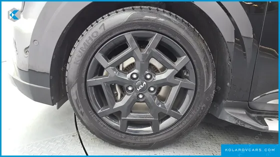 KIA CARNIVAL GASOLINE 7-SEATER GRAVITY