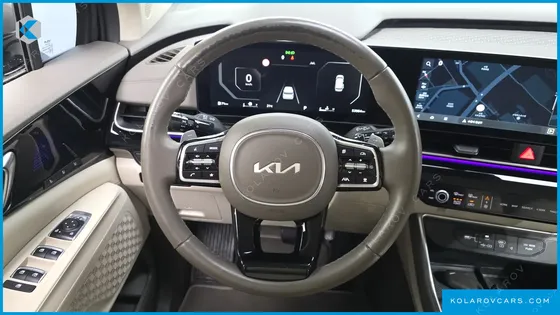 KIA CARNIVAL GASOLINE 7-SEATER GRAVITY