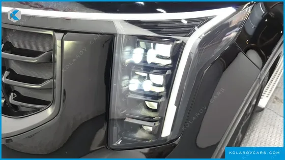 KIA CARNIVAL GASOLINE 7-SEATER GRAVITY