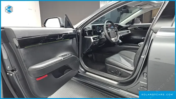 HYUNDAI GRANDEUR 2,5 GASOLINE 2WD
