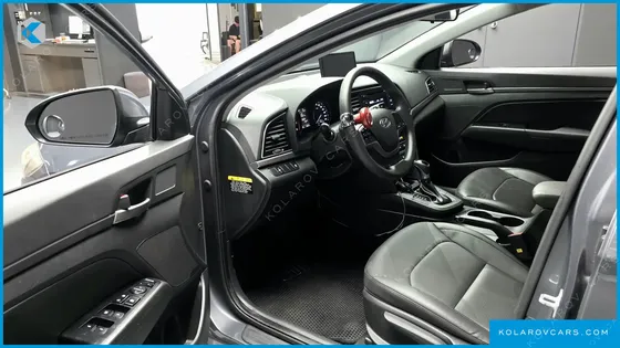HYUNDAI ELANTRA (AVANTE) 1.6 LPI STYLE (RENTAL CAR)