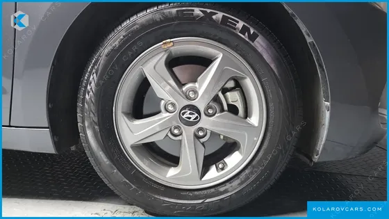 HYUNDAI ELANTRA (AVANTE) 1.6 LPI STYLE (RENTAL CAR)