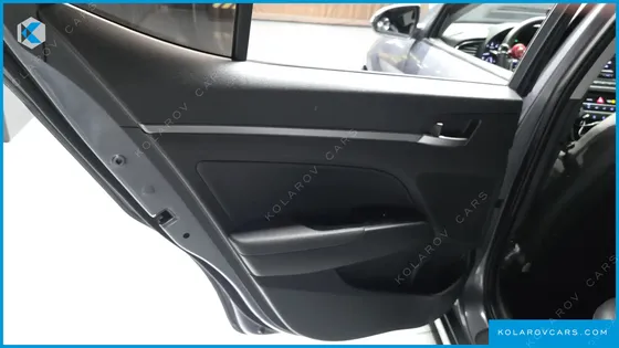 HYUNDAI ELANTRA (AVANTE) 1.6 LPI STYLE (RENTAL CAR)