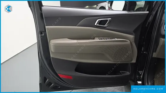 KIA CARNIVAL HEV 9SEATER NOBLESS