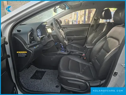 HYUNDAI ELANTRA (AVANTE) 1.6 GDI SMART