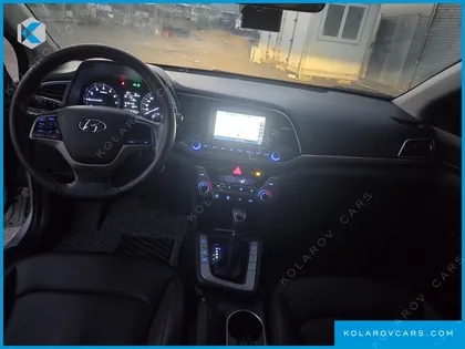 HYUNDAI ELANTRA (AVANTE) 1.6 GDI SMART