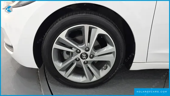 HYUNDAI ELANTRA (AVANTE) 1.6 GDI VALUE PLUS
