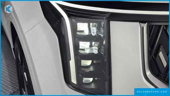 KIA CARNIVAL HEV 9SEATER SIGNATURE