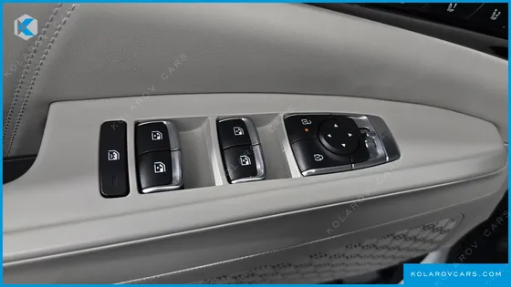 KIA CARNIVAL HEV 9SEATER SIGNATURE