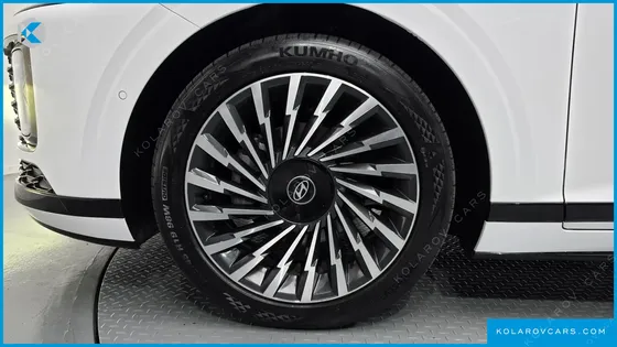 HYUNDAI GRANDEUR CALLIGRAPHY