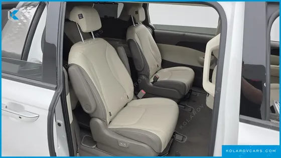 KIA CARNIVAL GASOLINE 9-SEATER SIGNATURE