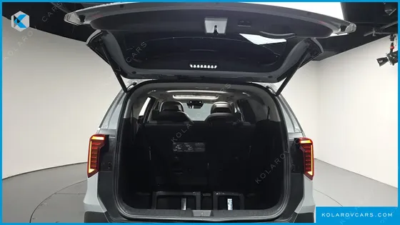 KIA CARNIVAL GASOLINE 7-SEATER GRAVITY