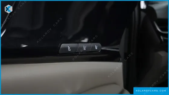 KIA CARNIVAL GASOLINE 7-SEATER GRAVITY