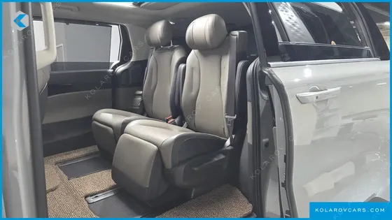 KIA CARNIVAL GASOLINE 7-SEATER GRAVITY