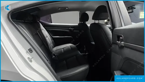 HYUNDAI ELANTRA (AVANTE) 1.6 GDI SMART