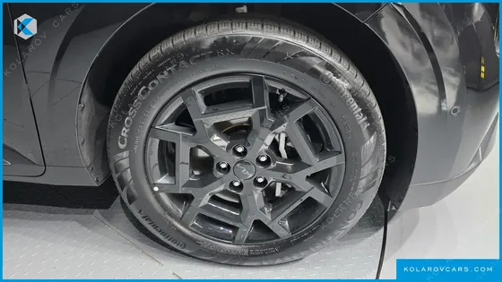 KIA CARNIVAL HEV 9SEATER GRAVITY