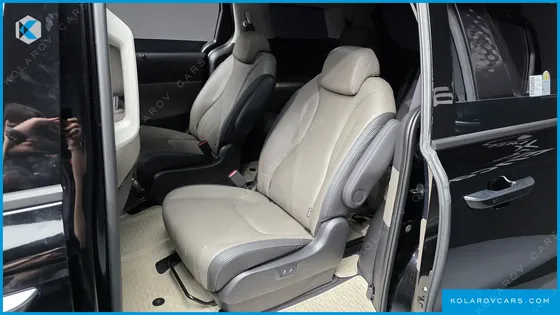 KIA CARNIVAL HEV 9SEATER GRAVITY