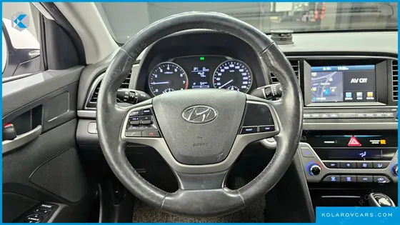 HYUNDAI ELANTRA (AVANTE) 1.6 GDI SMART