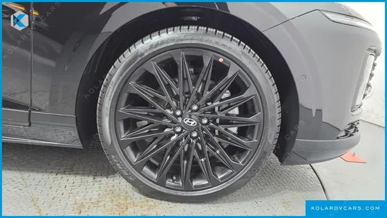 HYUNDAI GRANDEUR 3,5 GASOLINE 4WD
