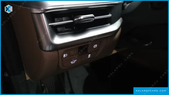 HYUNDAI GRANDEUR 2,5 GASOLINE 2WD
