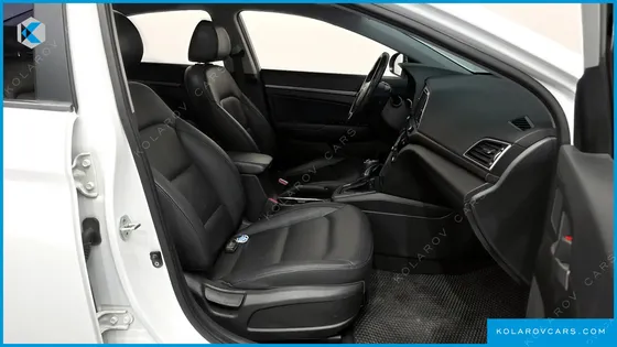 HYUNDAI ELANTRA (AVANTE) 1.6 GDI SMART