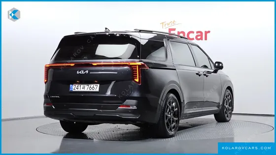 KIA CARNIVAL GASOLINE 9-SEATER GRAVITY
