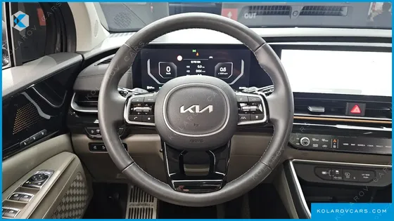 KIA CARNIVAL GASOLINE 9-SEATER GRAVITY
