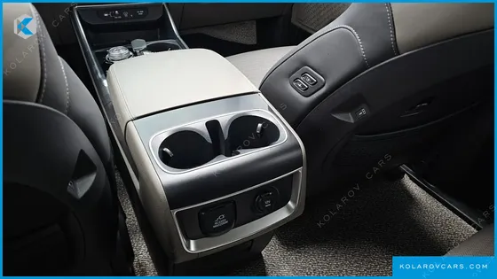 KIA CARNIVAL GASOLINE 9-SEATER GRAVITY