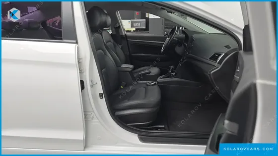 HYUNDAI ELANTRA (AVANTE) 1.6 GDI SMART