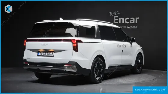 KIA CARNIVAL DIESEL 9-SEATER SIGNATURE