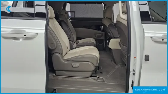 KIA CARNIVAL DIESEL 9-SEATER SIGNATURE