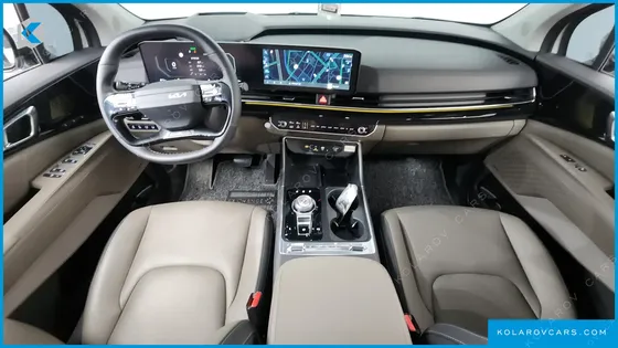 KIA CARNIVAL DIESEL 9-SEATER SIGNATURE