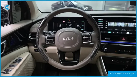 KIA CARNIVAL HEV 9-SEATER HI-LIMOUSINE