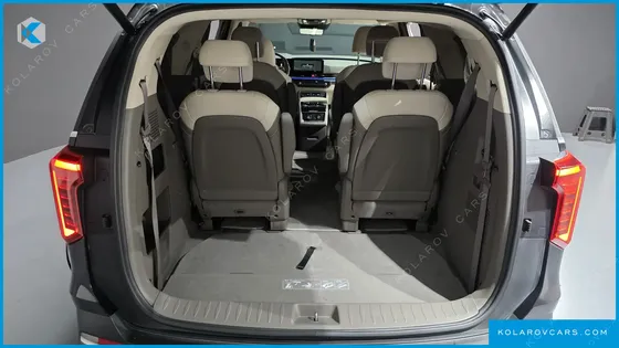 KIA CARNIVAL HEV 9-SEATER HI-LIMOUSINE